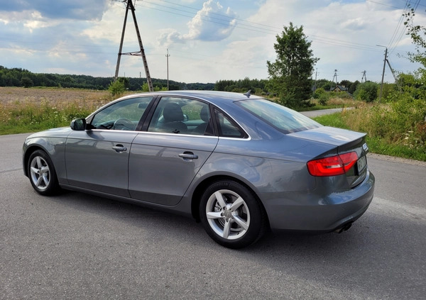 Audi A4 cena 43900 przebieg: 348000, rok produkcji 2012 z Pionki małe 704